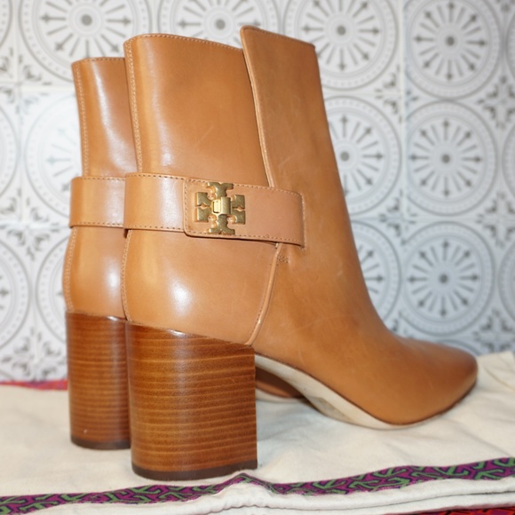 Tory Burch Kira 70mm Calf Leather Bootie Tan size 8.5 - Picture 2 of 16